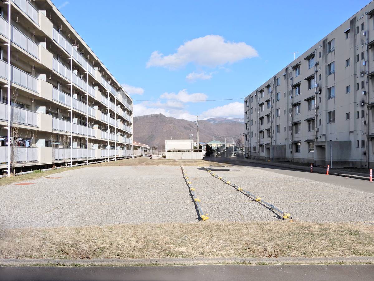 千曲市ビレッジハウス更埴の駐車場