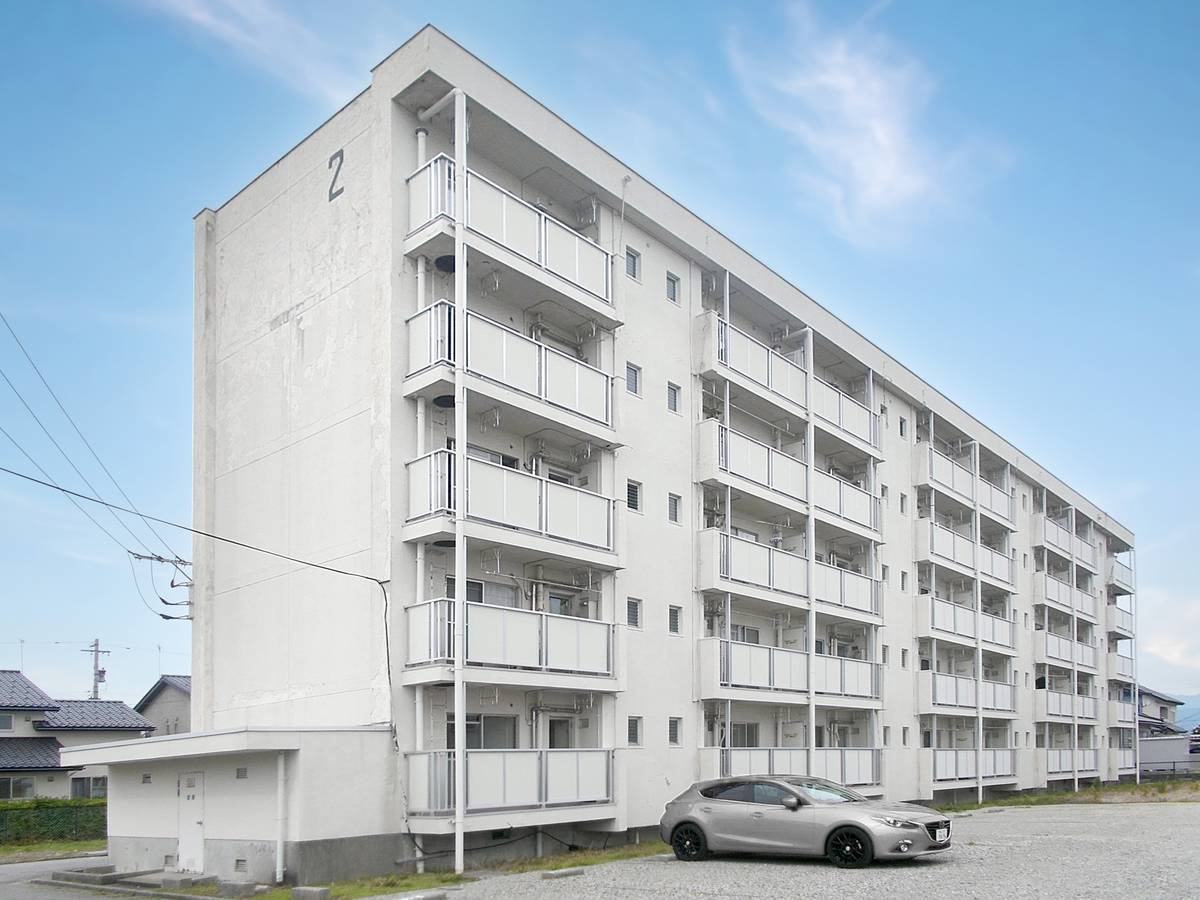 黒部市ビレッジハウス金屋の建物外観