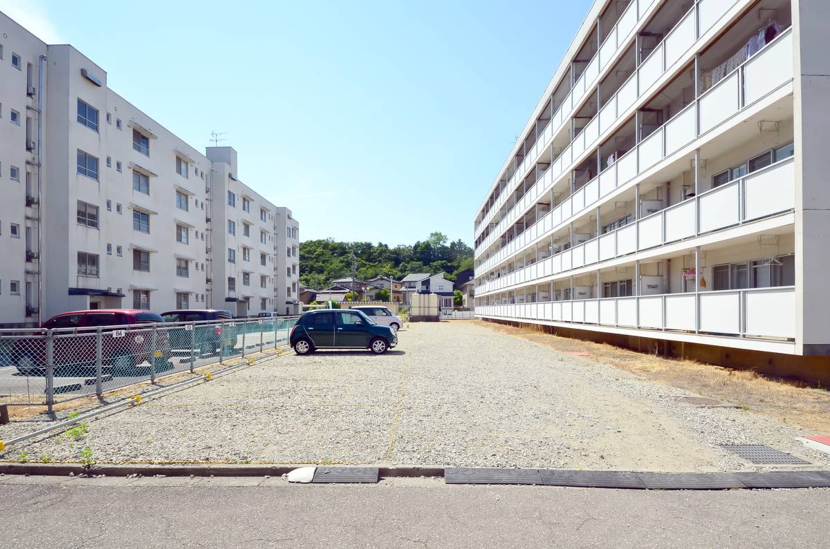 Parking lot of Village House Katayamazu in Kaga-shi