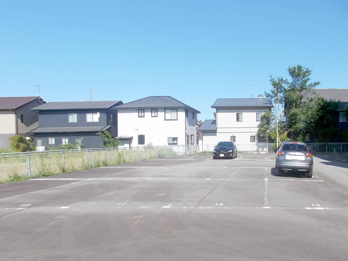 Estacionamento Village House Yokata em Toyama-shi