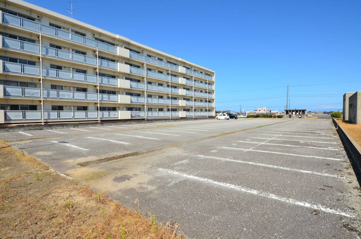 氷見市ビレッジハウス柳田第二の駐車場