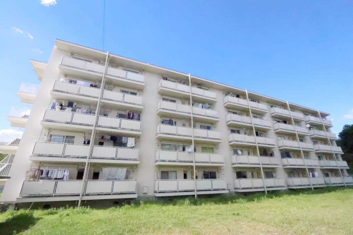 三田市ビレッジハウス沢野本の建物外観