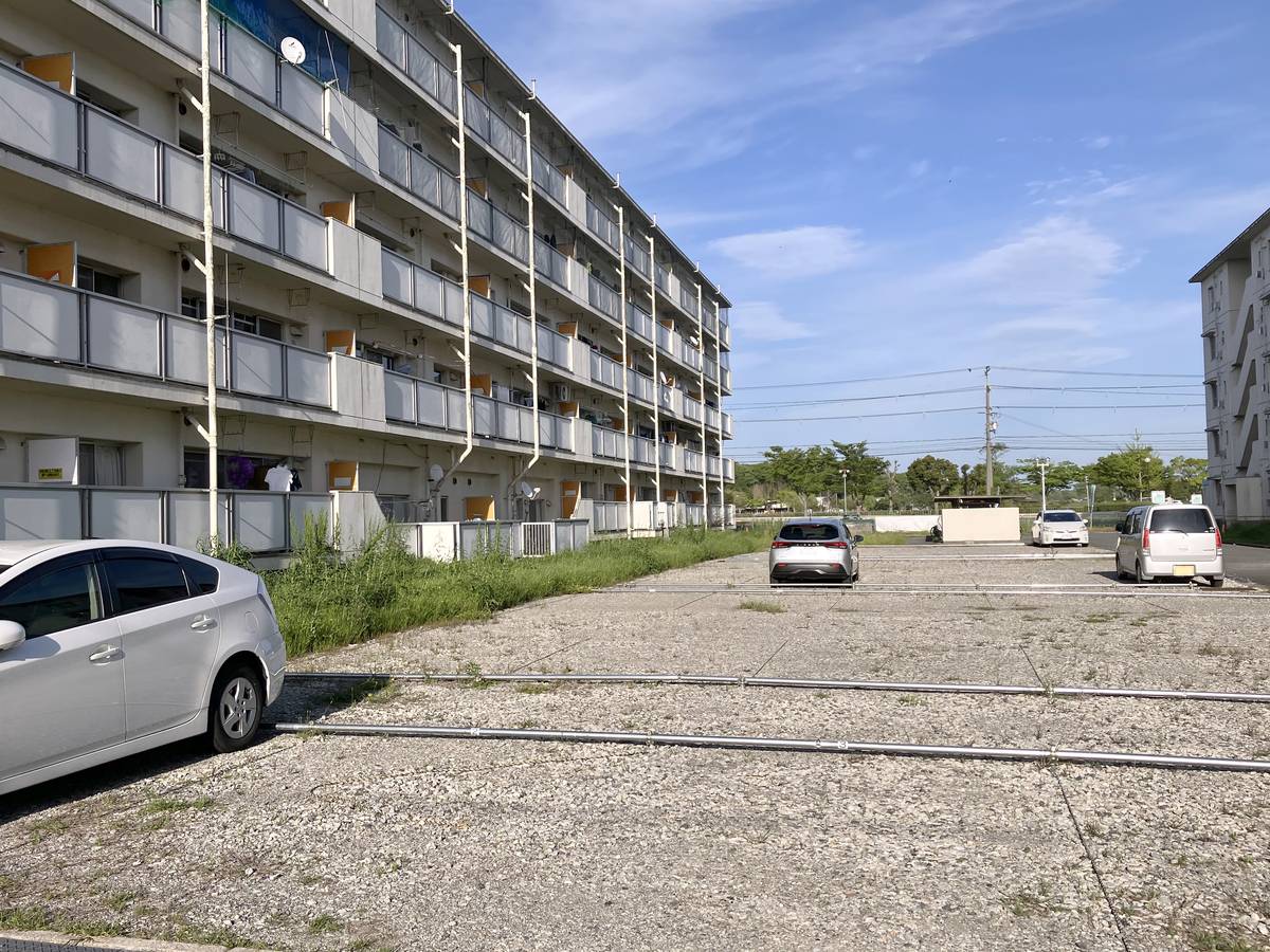 Parking lot of Village House Yashiro Dai 2 in Kato-shi