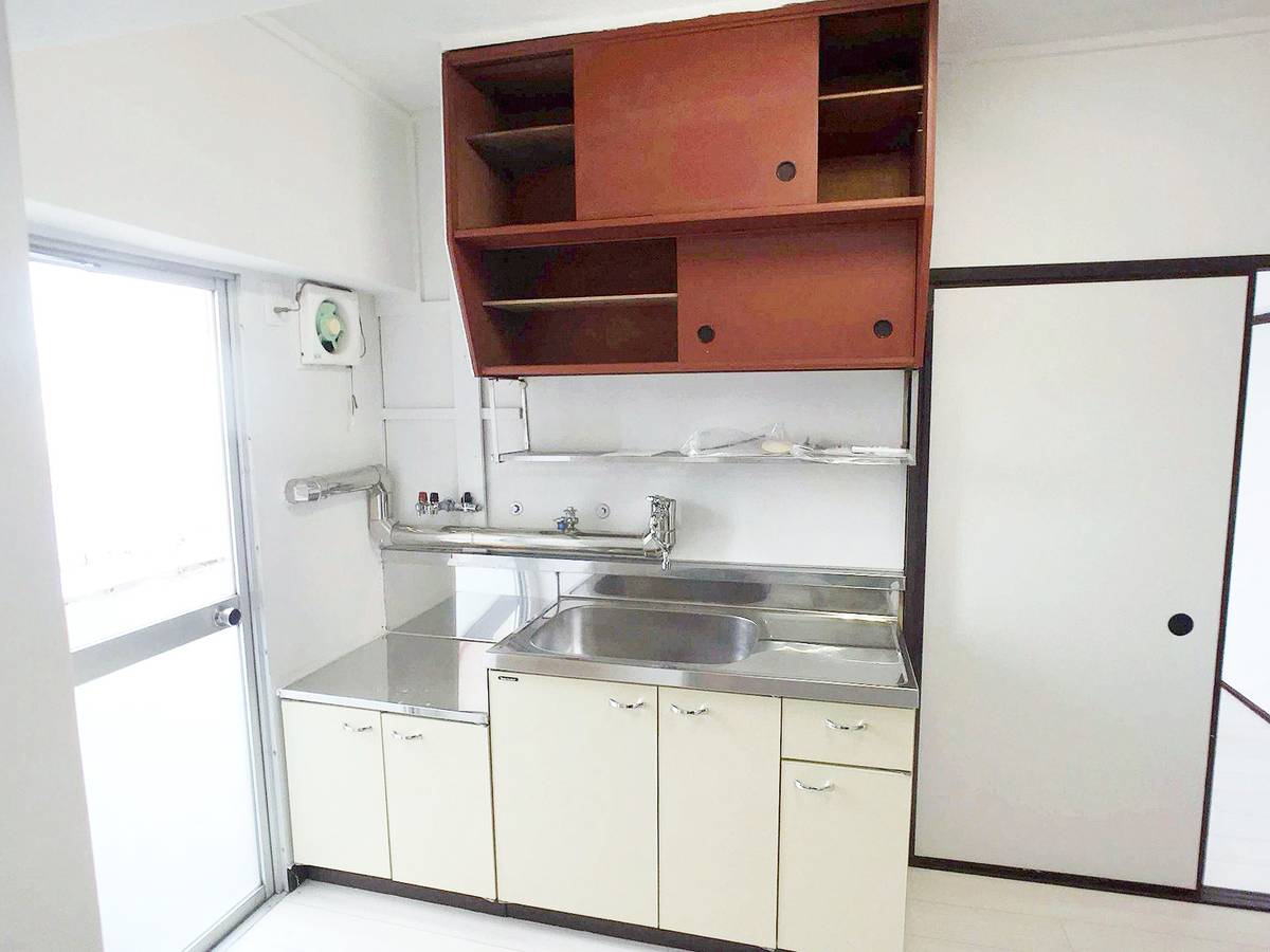 Kitchen in Village House Nakada in Shirakawa-shi