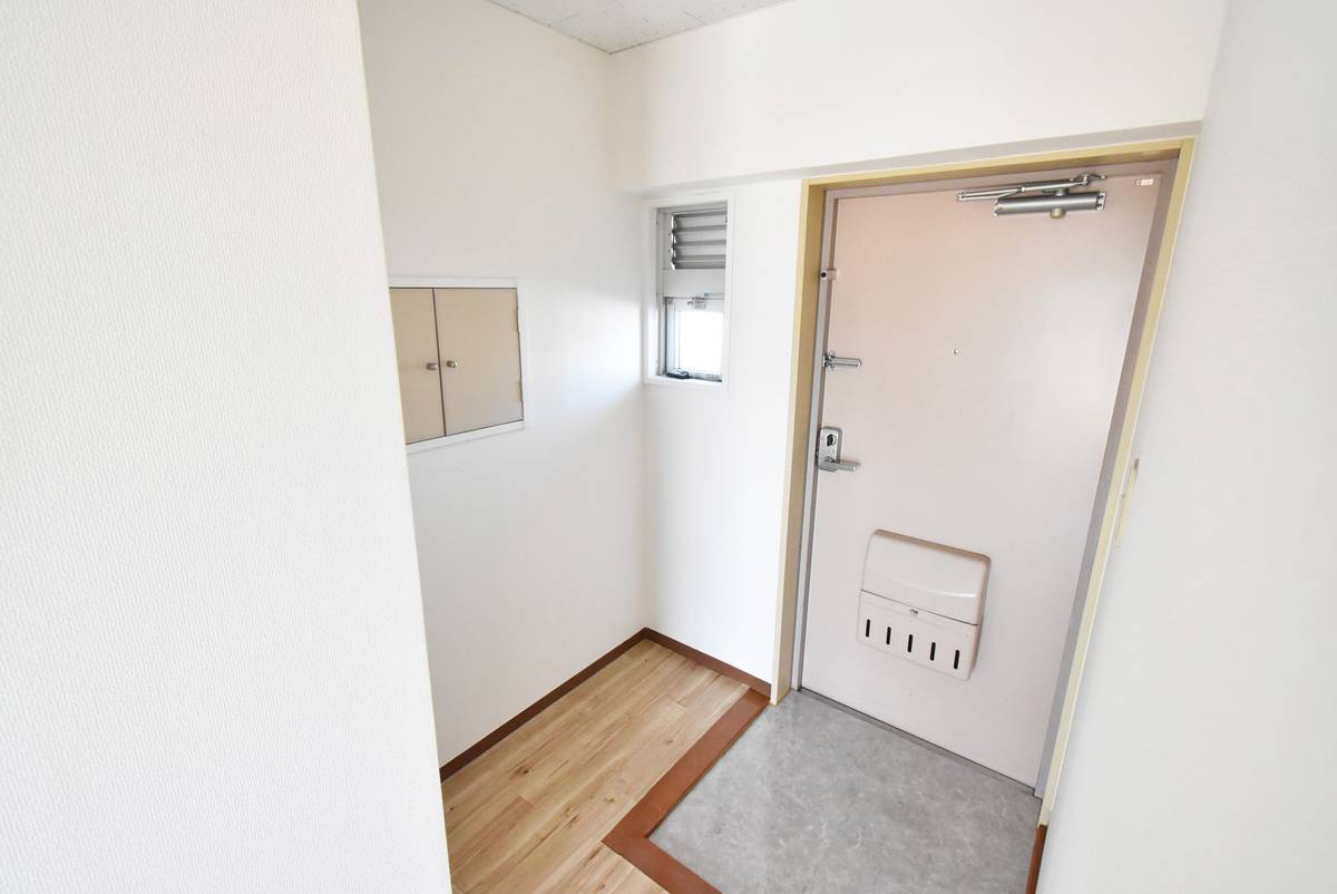 Entrada do apartamento de Village House Shikishima em Kai-shi