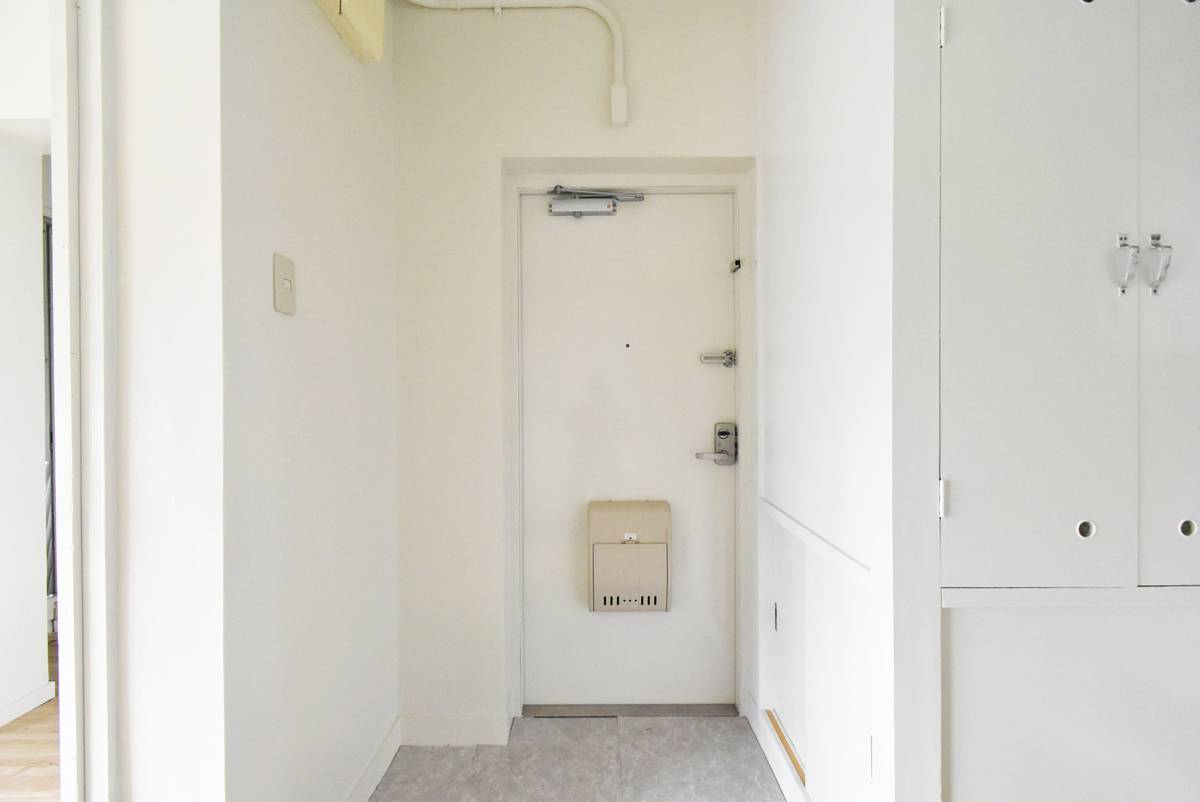 Apartment Entrance in Village House Toyooka in Suzaka-shi