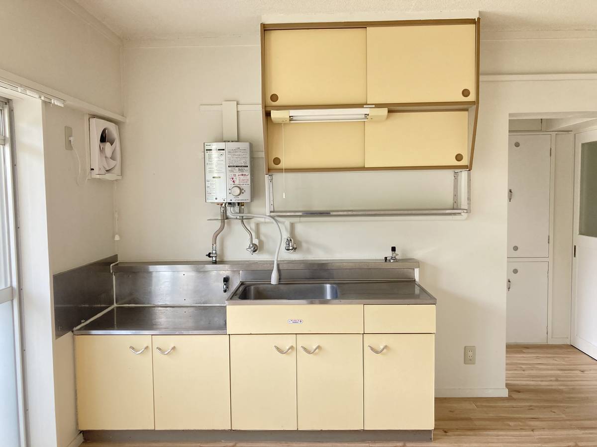 Kitchen in Village House Maruko in Ueda-shi