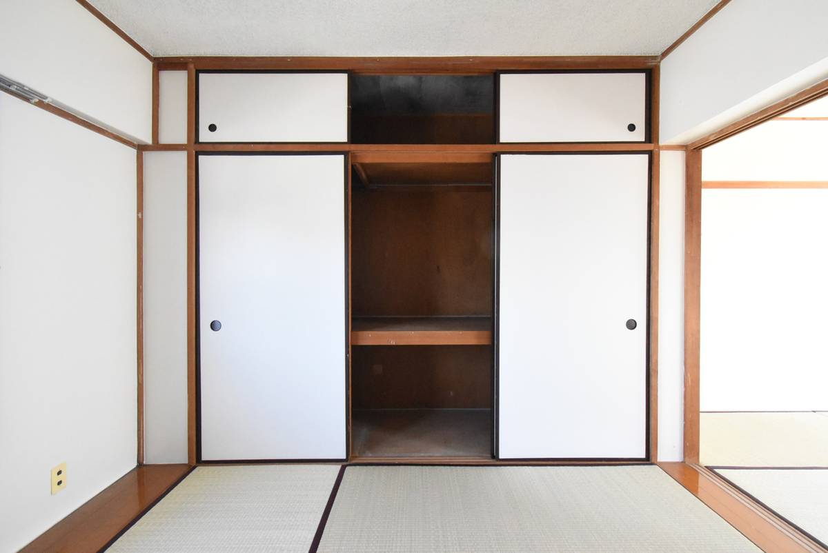 Storage Space in Village House Takasai in Shimotsuma-shi