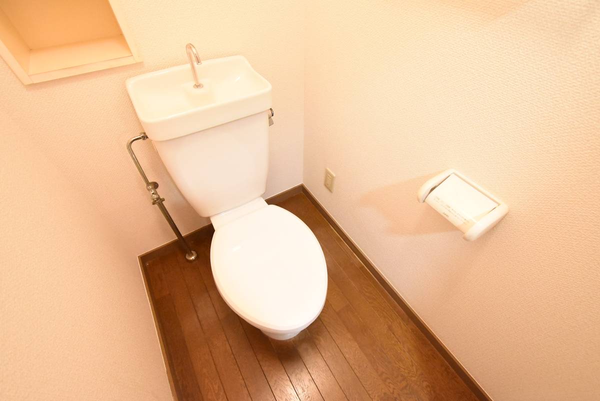 Toilet in Village House Higashi Matsuyama Tower in Higashimatsuyama-shi