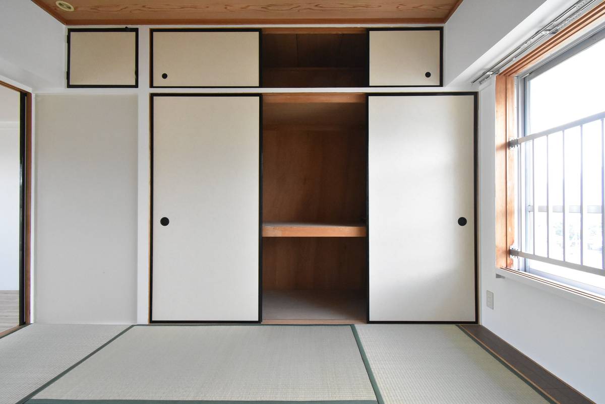 Storage Space in Village House Nagaike in Ueda-shi