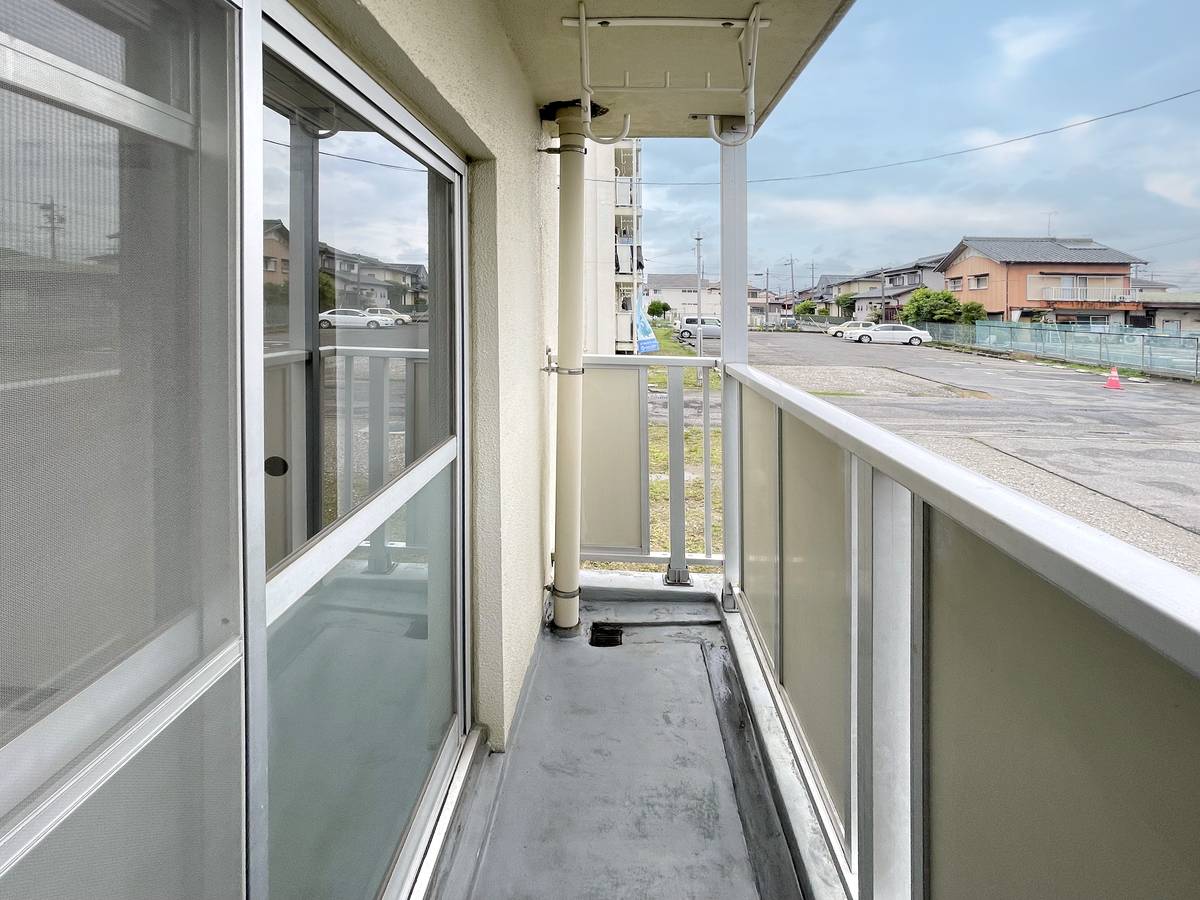 Balcony in Village House Yuyama in Takahama-shi