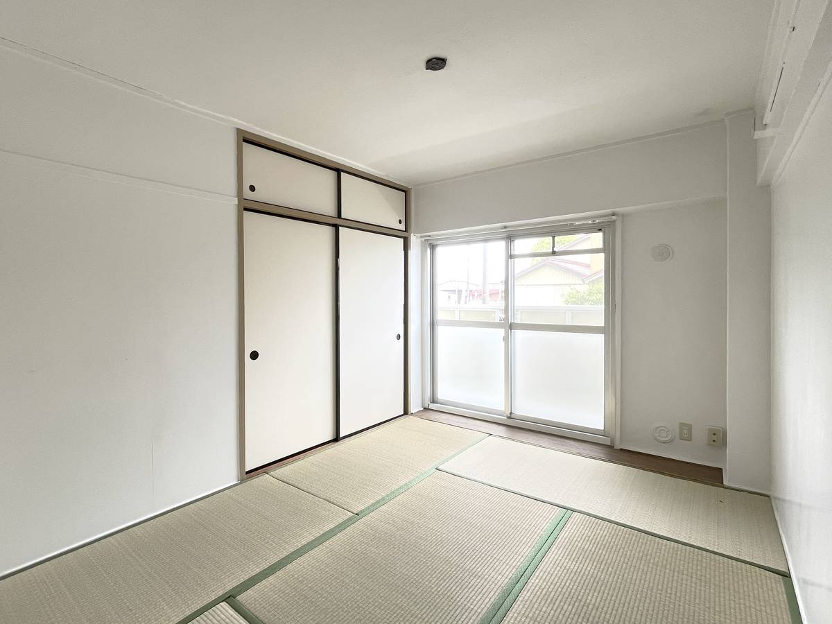 Living Room in Village House Yuyama in Takahama-shi