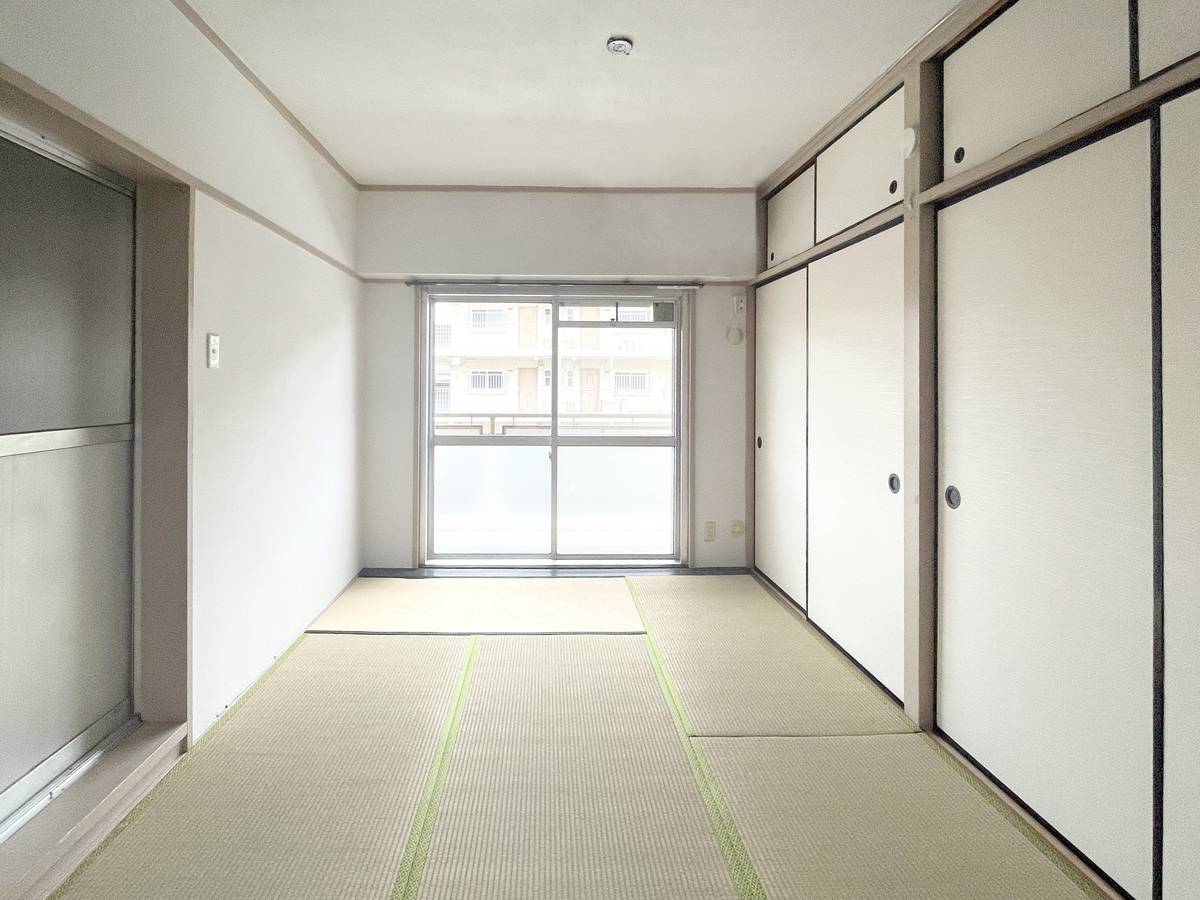 Living Room in Village House Yamakita in Komaki-shi