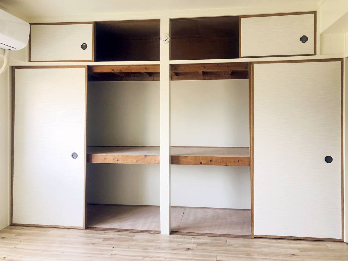 Storage Space in Village House Unoke in Kahoku-shi