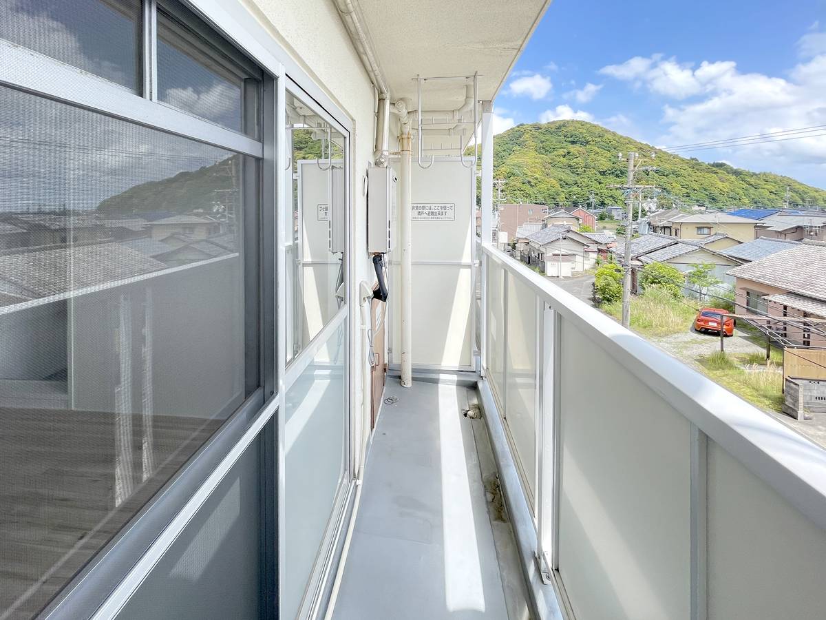 Balcony in Village House Michishita in Shimada-shi