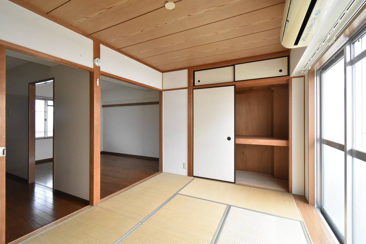 Storage Space in Village House Arakawa in Toyama-shi