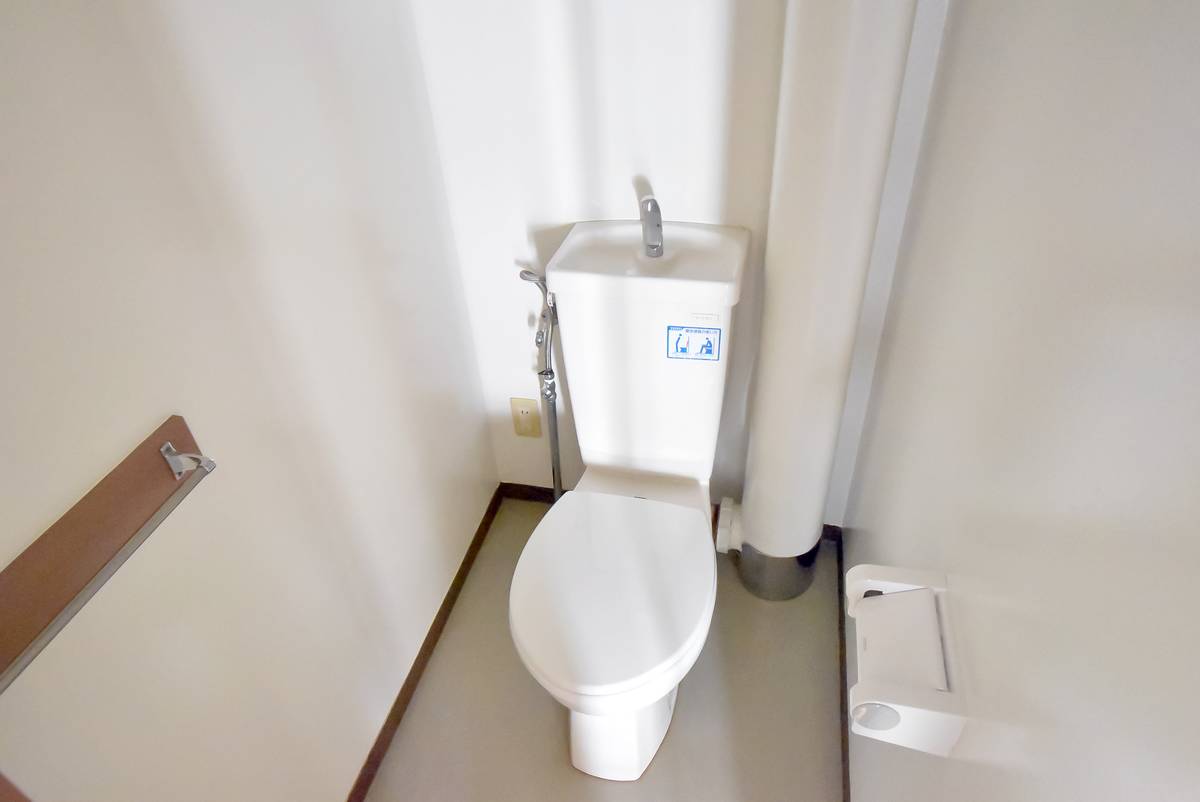 Toilet in Village House Arakawa in Toyama-shi