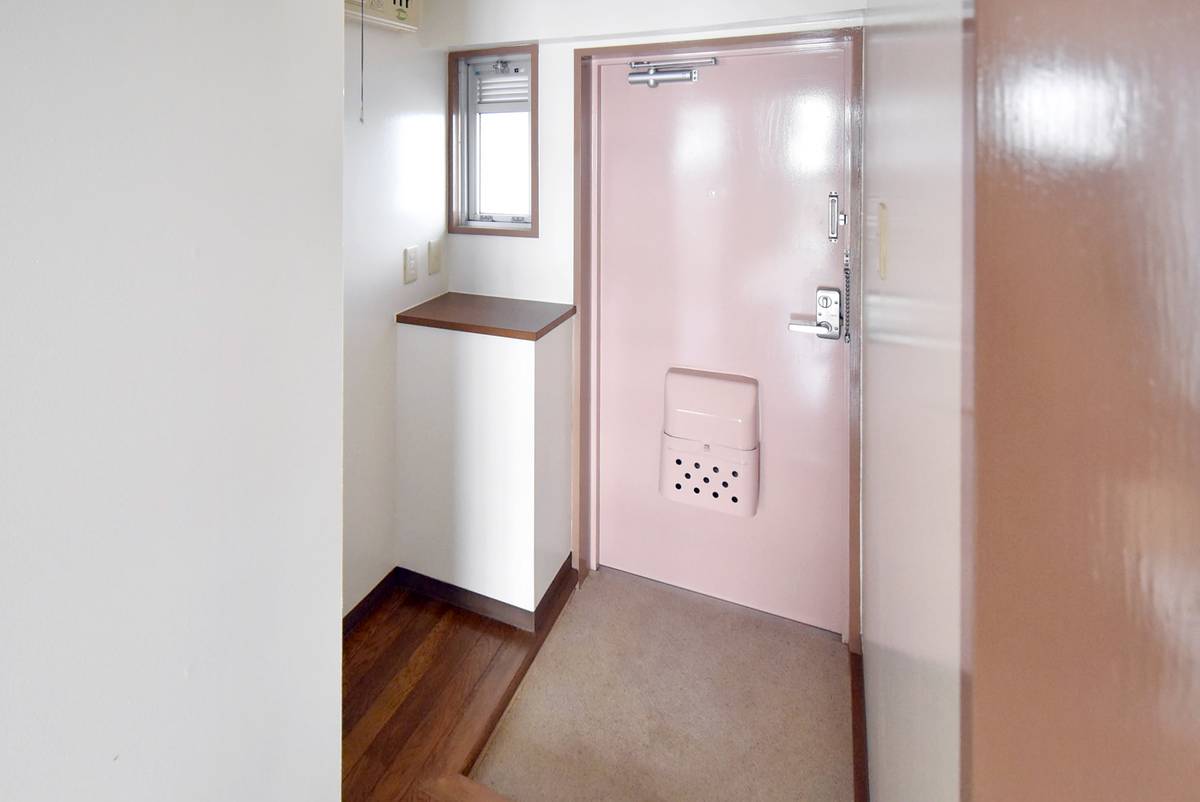 Apartment Entrance in Village House Arakawa in Toyama-shi