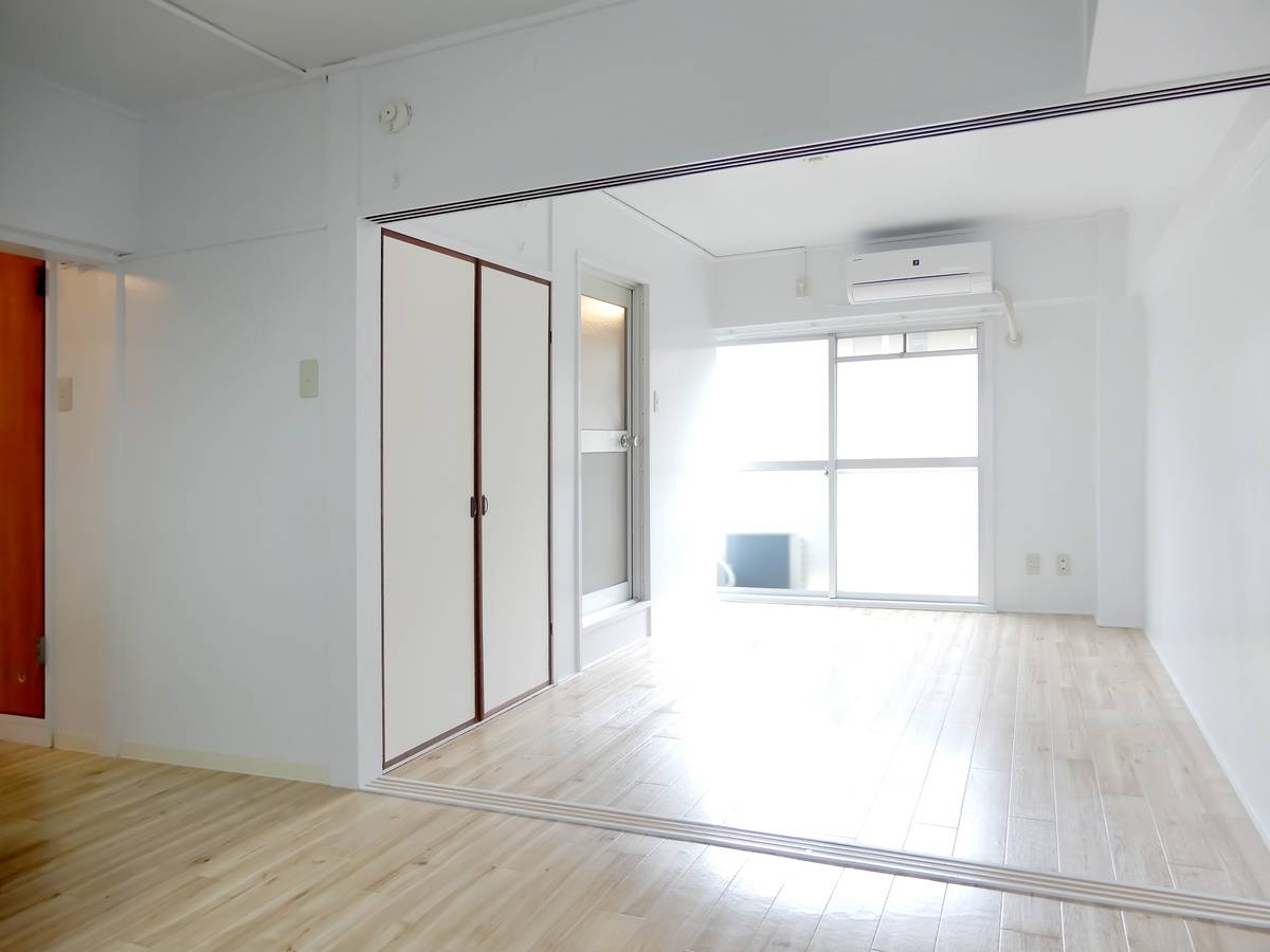 Living Room in Village House Higashi Futami in Akashi-shi