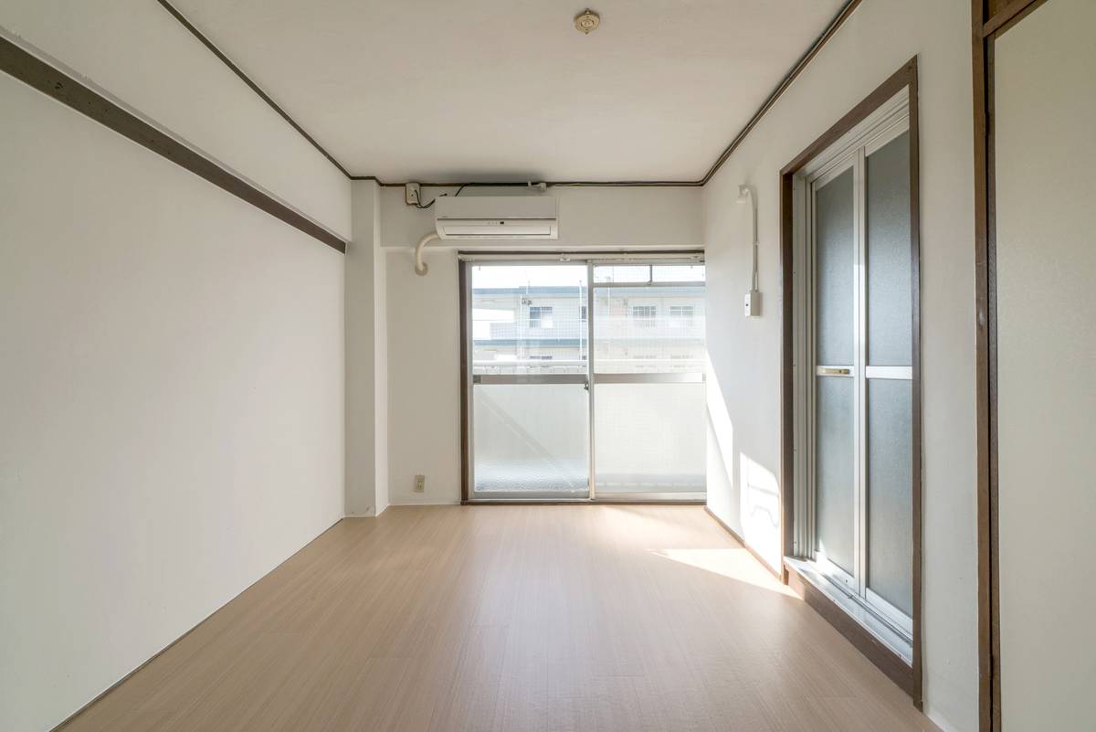 Living Room in Village House Higashi Futami in Akashi-shi