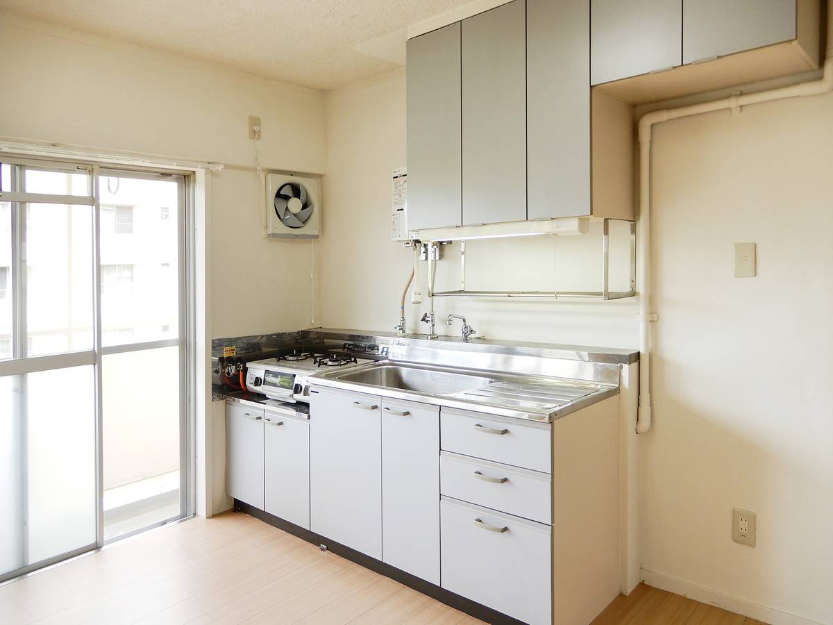 Kitchen in Village House Honmura in Sakaide-shi