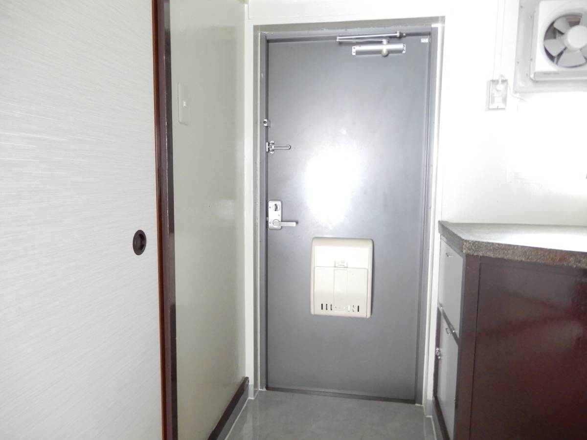 Apartment Entrance in Village House Fukuda 2 in Kurashiki-shi