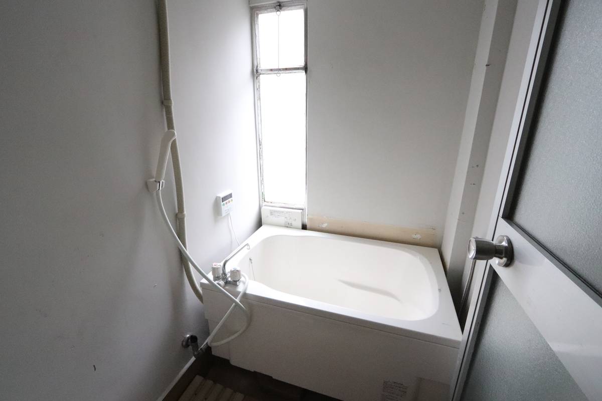 Bathroom in Village House Shimosarachi in Hatsukaichi-shi