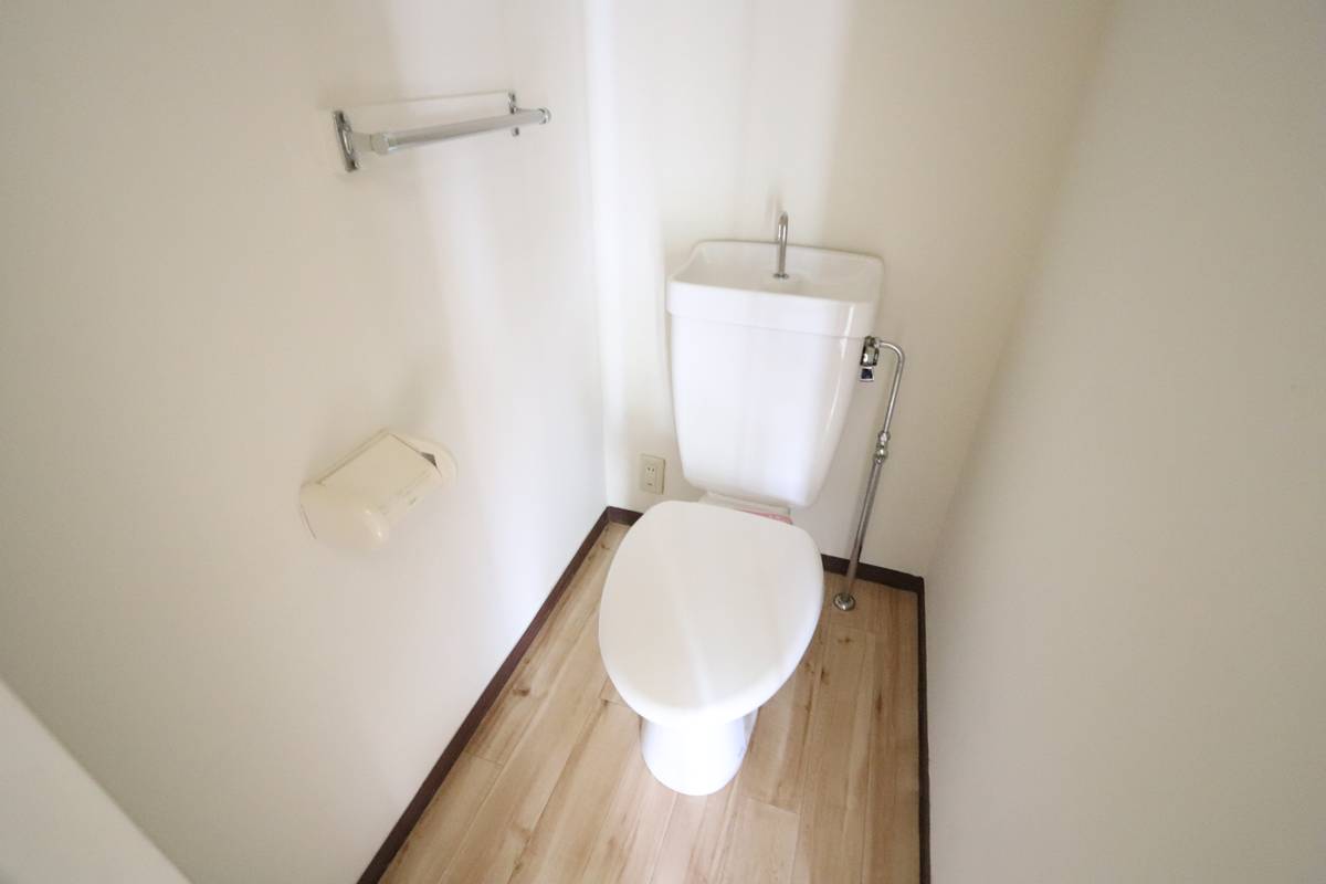 Toilet in Village House Ekiya in Fukuyama-shi