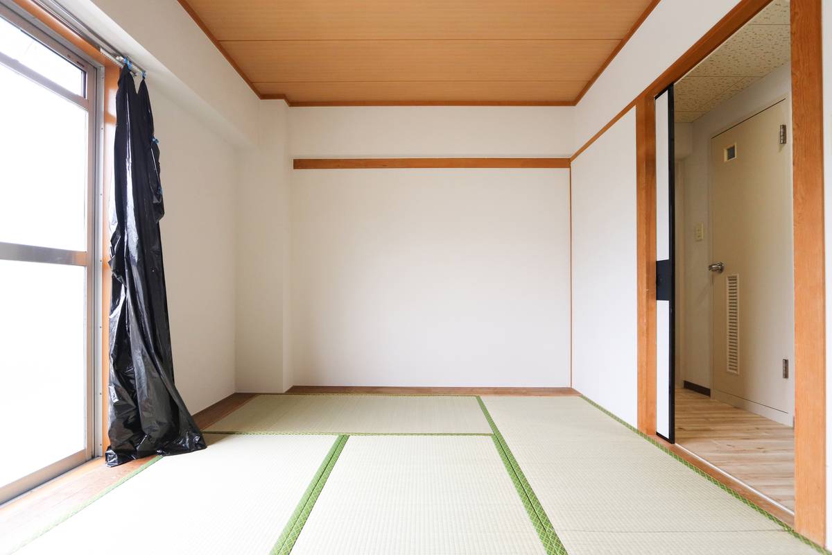 Living Room in Village House Kabe in Asakita-ku